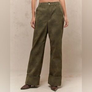Faux suede dark green cuffed pants